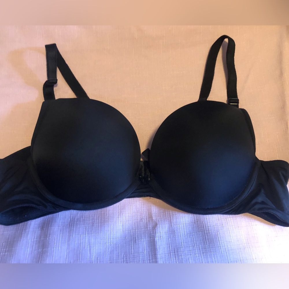 Torrid lightly lined smoothing bra